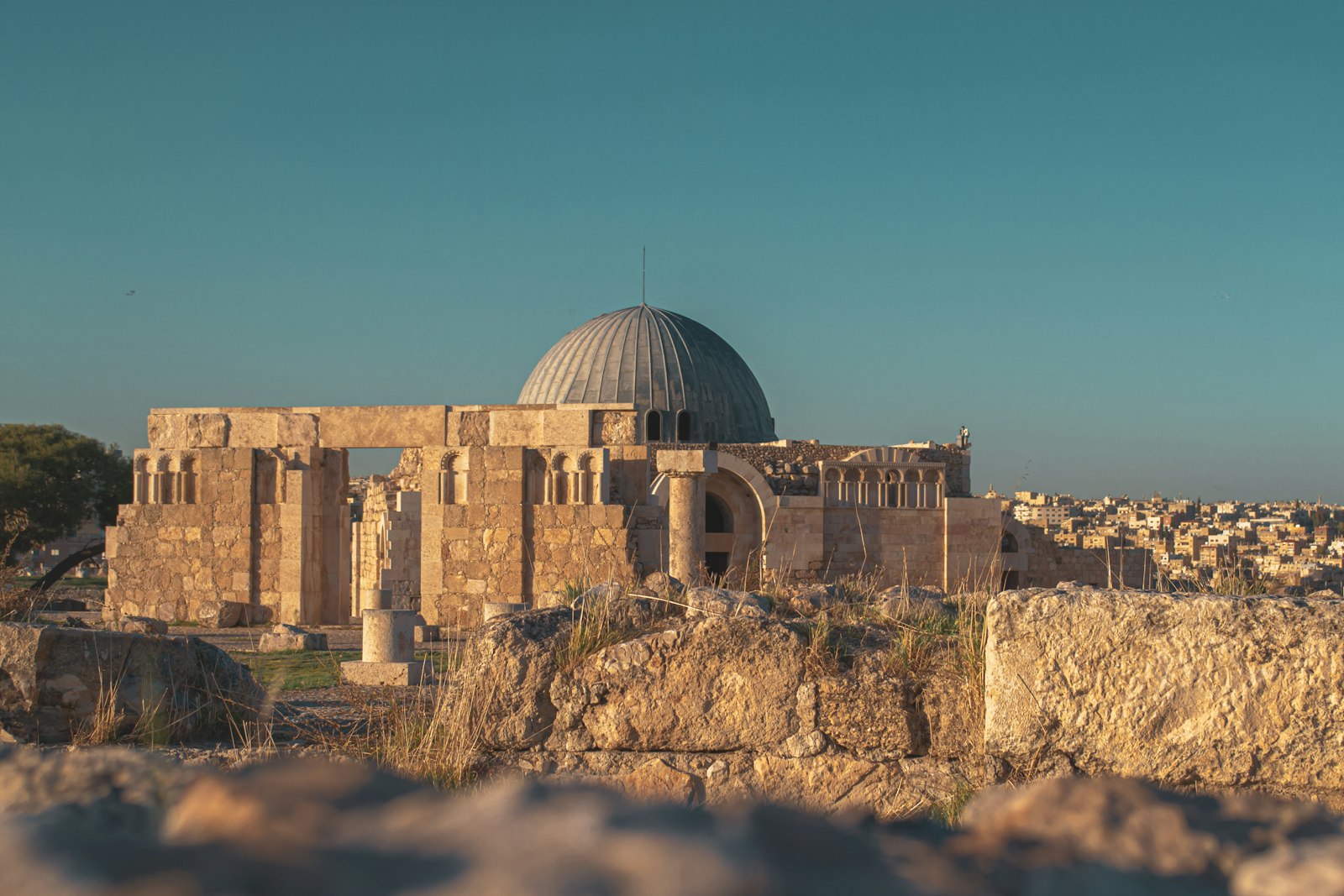 قلعة عمّان عند الغروب